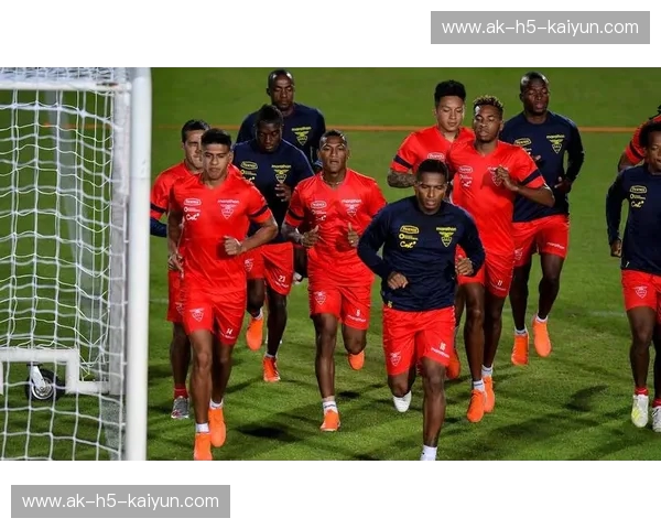 碧海蓝天下的加勒比风暴：库拉索岛vs牙买加，谁才是群岛之王？